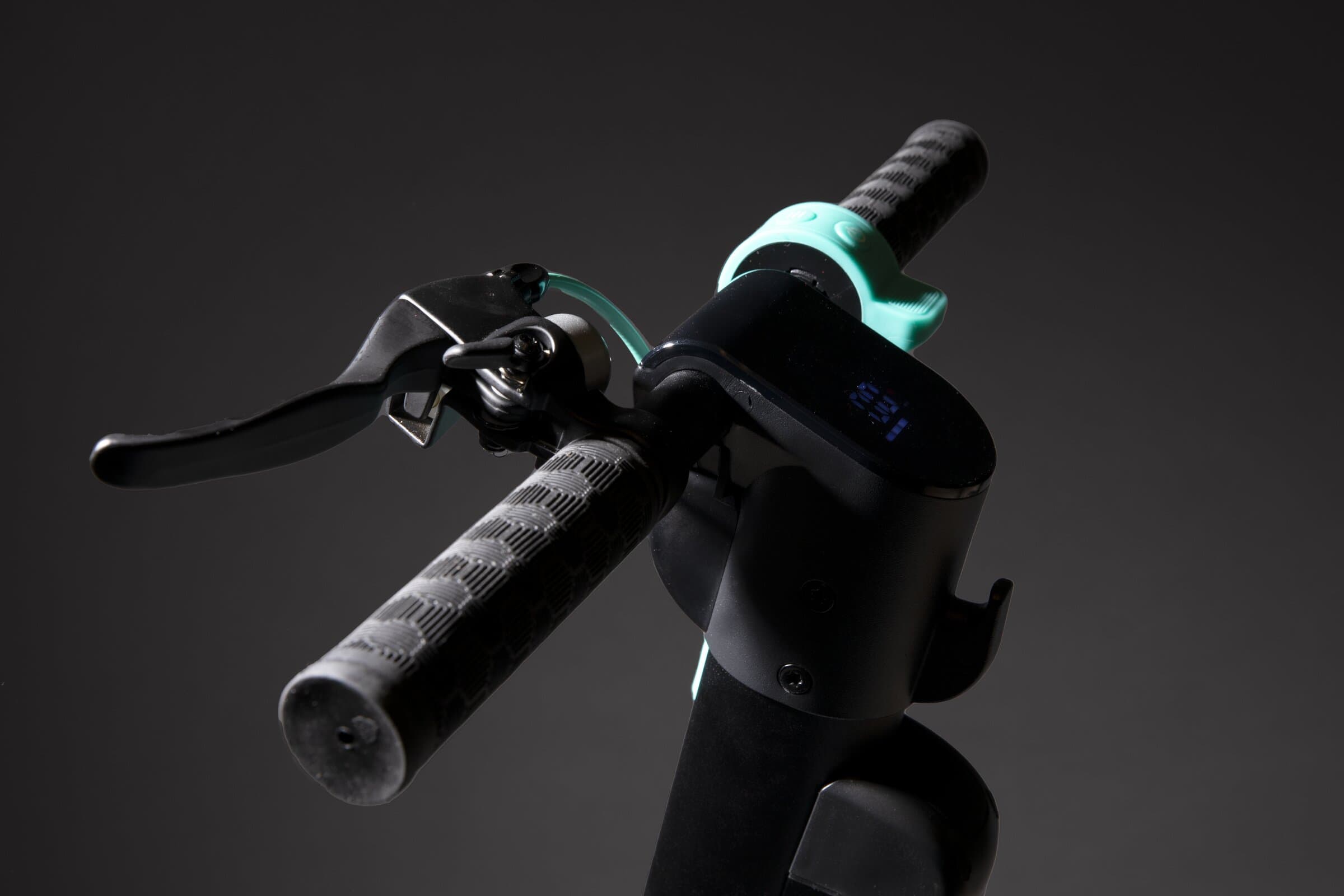 Levy handlebar display and brake lever